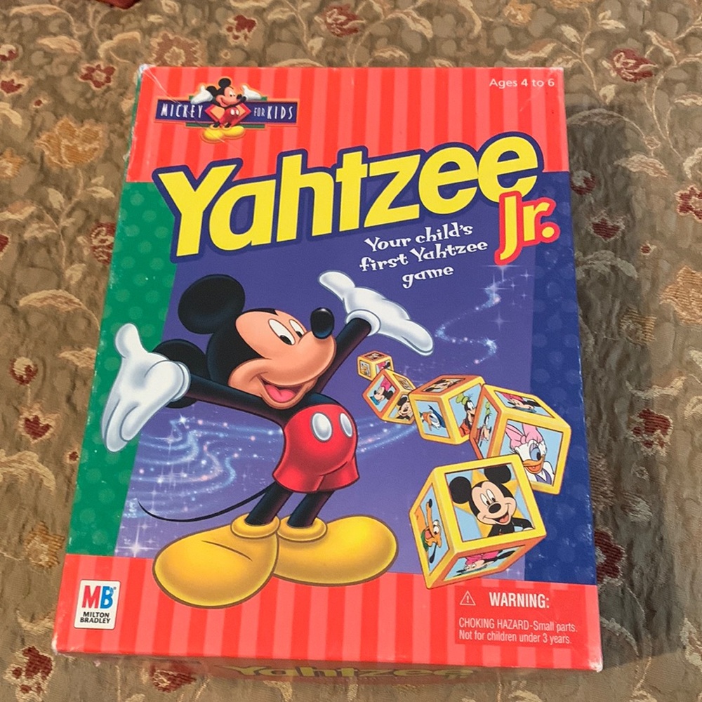 Milton Bradley Mickey Mouse Yahtzee Jr. Game